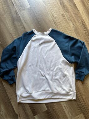 Nike Two-Tone Crewneck Sweatshirt - White & Teal Blue